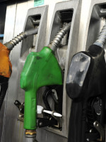 Aumento de combustibles: "Sólo se benefician el sistema financiero y el Estado"