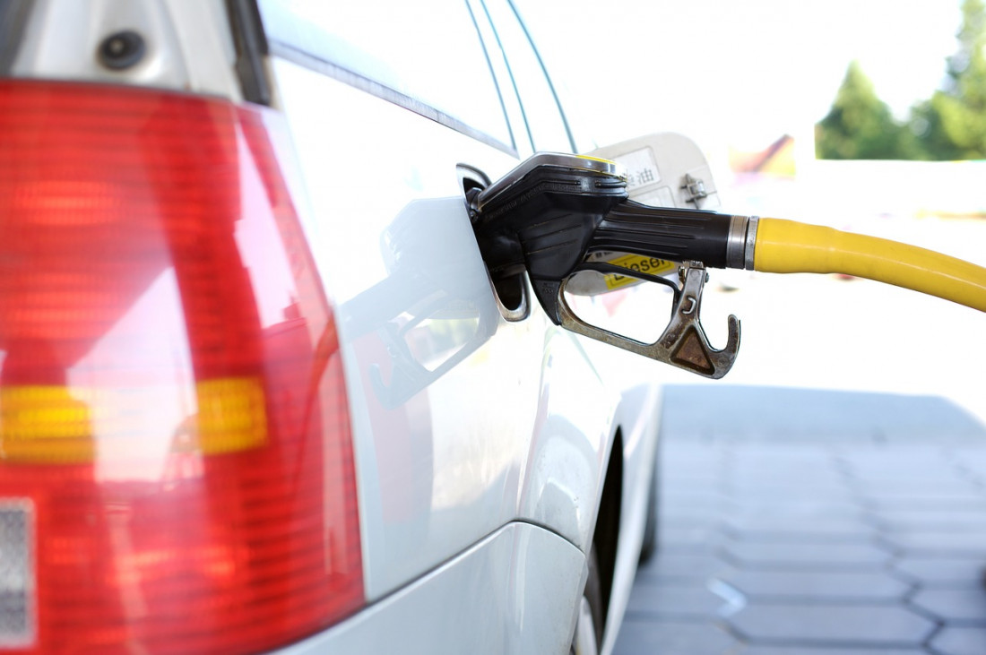 Niegan restricciones en la venta de combustibles