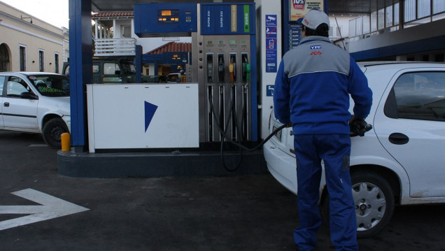 imagen Podría faltar combustible por un paro de petroleros