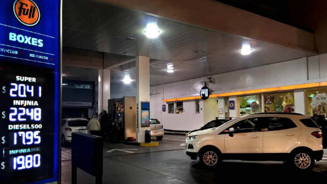 imagen Aumentaron los combustibles: 7,2% la nafta y 6% el gasoil