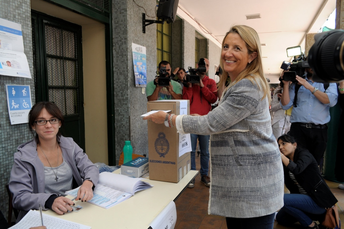 Najul votó confiada y sin sobresaltos