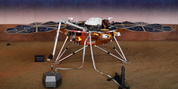Ventana al cosmos: la nave InSight aterrizó en Marte