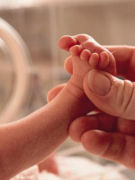 Tejido solidario en beneficio de Neonatología del Lagomaggiore