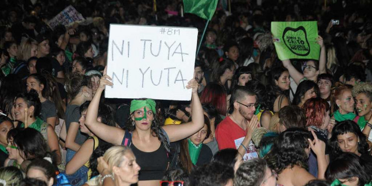 Paro y marcha por la absolución de los femicidas de Lucía Pérez