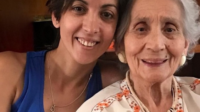 imagen La foto que habla: Ariadna conoció a su abuela