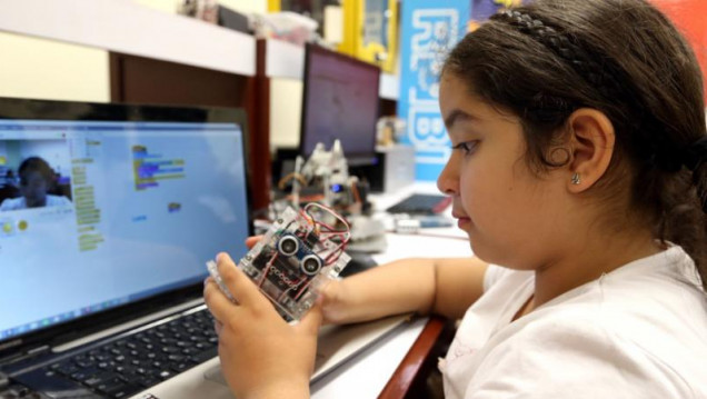 imagen El camino para achicar la brecha digital de género: incorporar niñas en las TIC