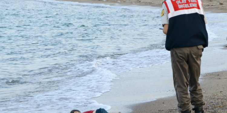 El niño de la playa