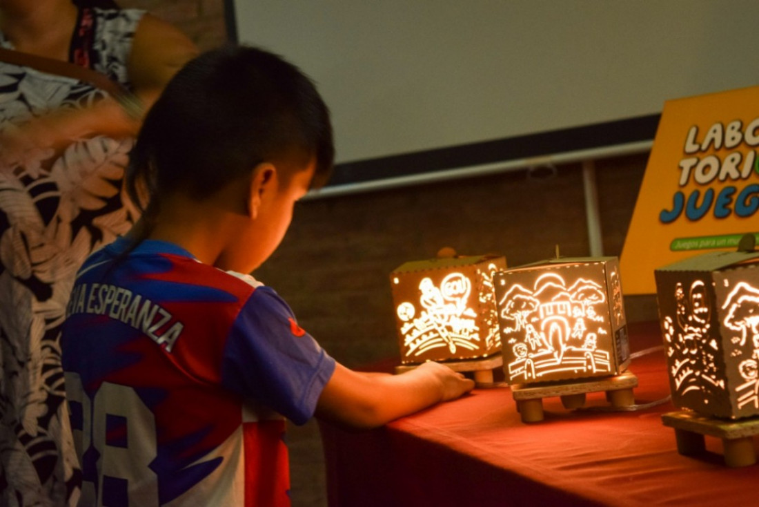 Cuéntame con luz: la historia de un club de fútbol que ilumina e inspira 