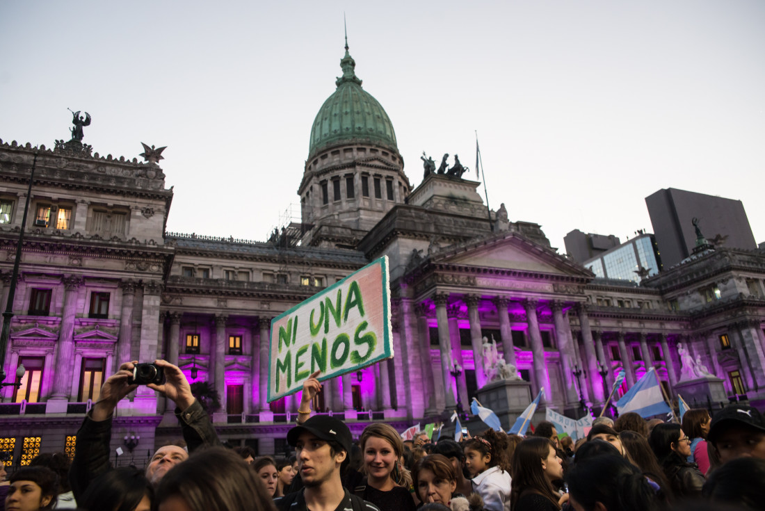 Femicidios: "El Estado Nacional tiene que asumir la responsabilidad y convocar a los tres Poderes"