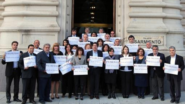 imagen Con el cartel no basta