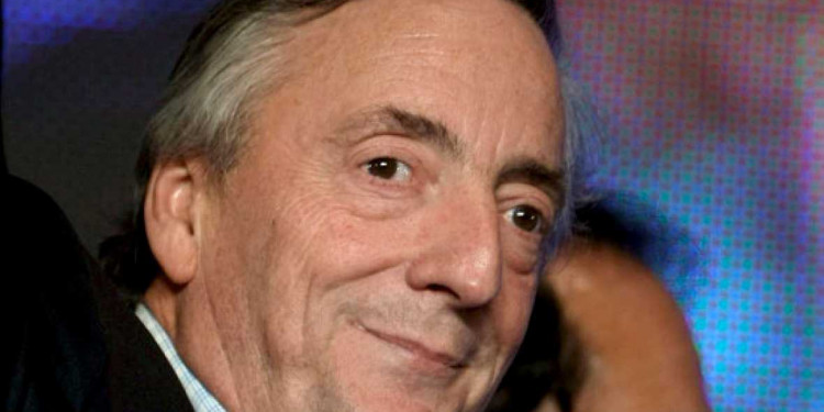 Néstor Kirchner manejaba fondos de Santa Cruz en un paraíso fiscal