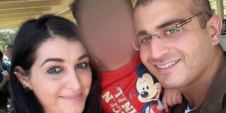 El FBI presentaría cargos contra la esposa del atacante de Orlando