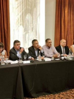 Cumbre de la UCR: Cornejo pidió más resultados en materia económica
