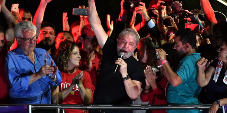 Brasil: en caso de competir, Lula ganaría las elecciones