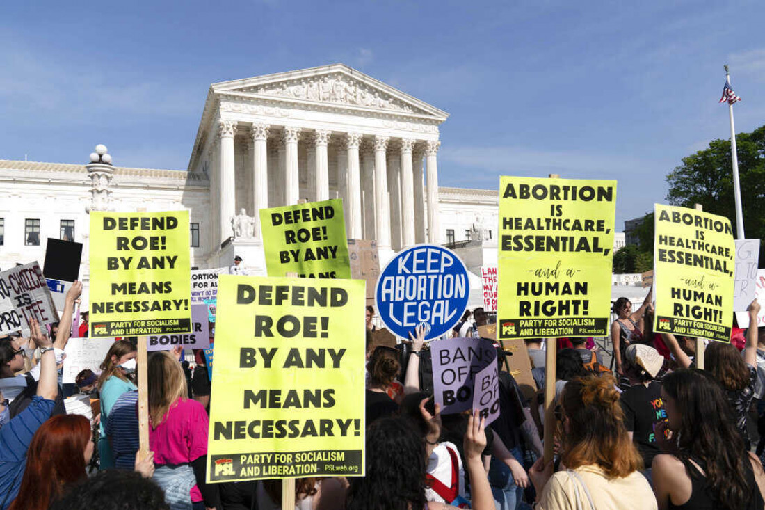 La Corte Suprema de Estados Unidos revocó el derecho al aborto