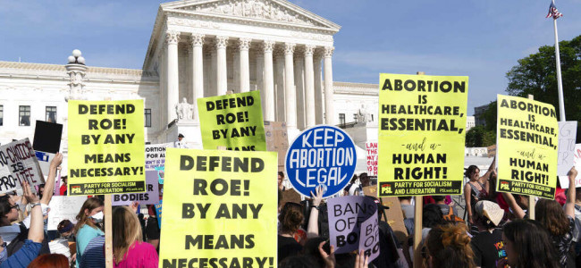 La Corte Suprema de Estados Unidos revocó el derecho al aborto