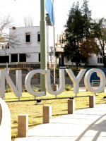Cómo funcionarán los servicios estudiantiles de la UNCUYO este verano 2023