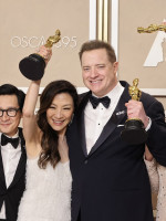 "Todo en todas partes al mismo tiempo", la más premiada de la noche de los Oscar 2023
