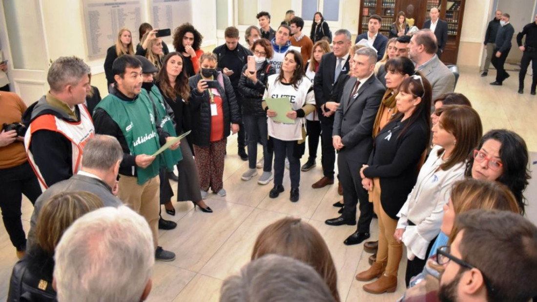 Gremios estatales de Mendoza presentaron un proyecto en la Legislatura para "sanear" OSEP