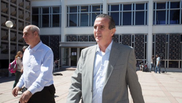 imagen Antes de declarar, Pérez leyó una nota de Los Andes