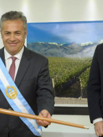  Cornejo vs. Pérez: comparación de sus primeros discursos