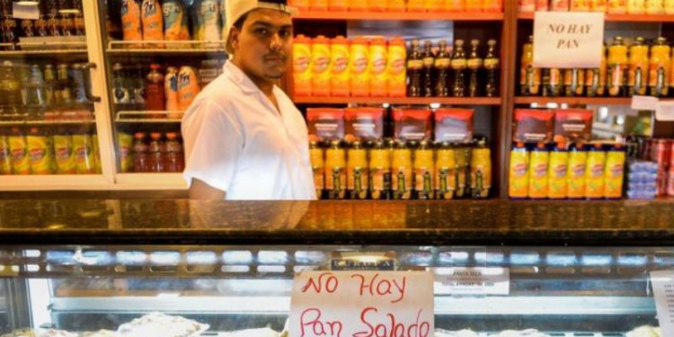 Venezuela: amenazan con tomar panaderías para evitar la escasez