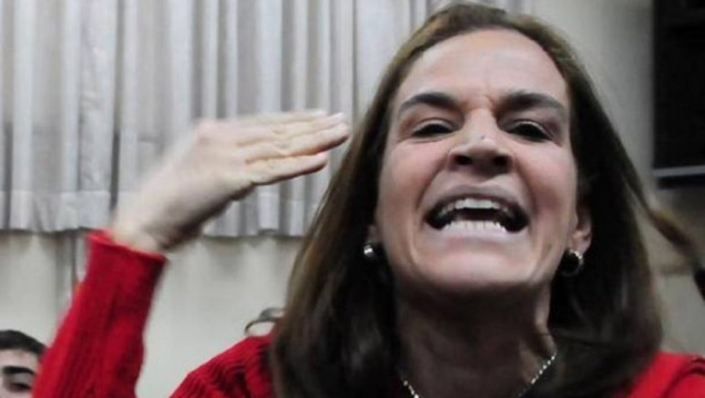 imagen Condena social: despiden a Cecilia Pando de una escuela