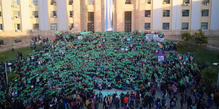 Mendoza será parte de un nuevo pañuelazo federal