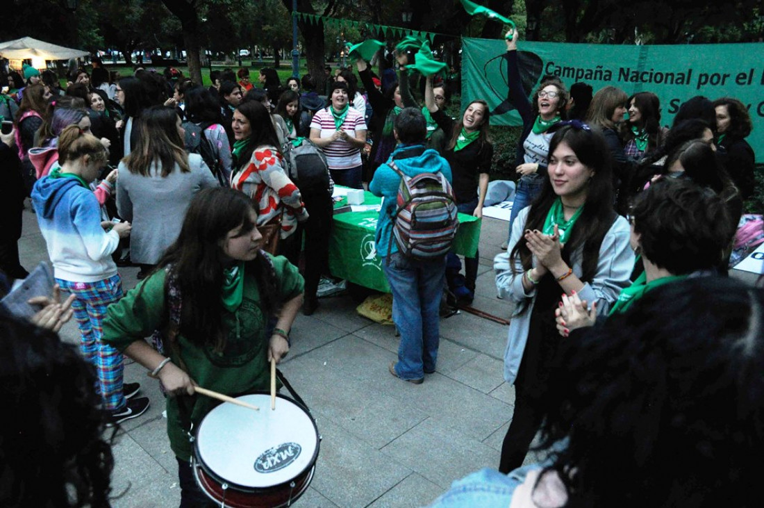 Hoy habrá un pañuelazo federal a favor del aborto legal