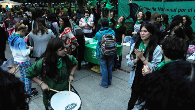 imagen Hoy habrá un pañuelazo federal a favor del aborto legal