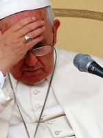 El Papa se disculpó por subestimar los casos de abuso en la Iglesia chilena