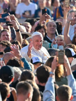 A 10 años de la elección de Francisco, el Papa que trabaja por "una Iglesia pobre para los pobres"