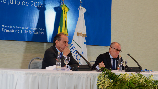 imagen La Cumbre cerró con una crítica moderada a Venezuela