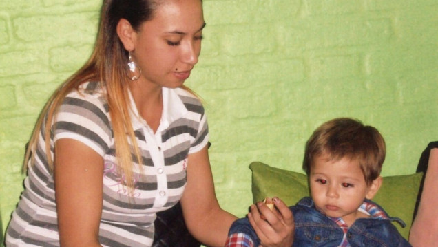 imagen Desesperada búsqueda de madre e hijo