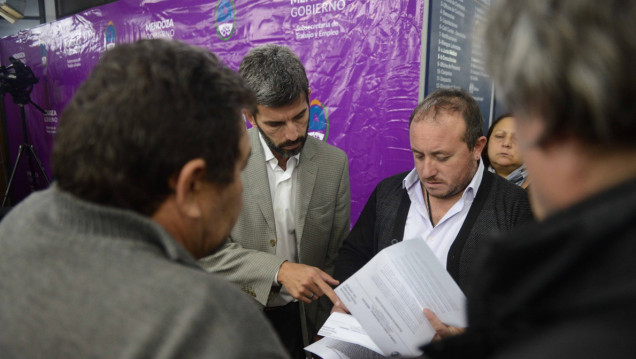 imagen "Insuficiente", dicen otra vez los gremios sobre la oferta salarial