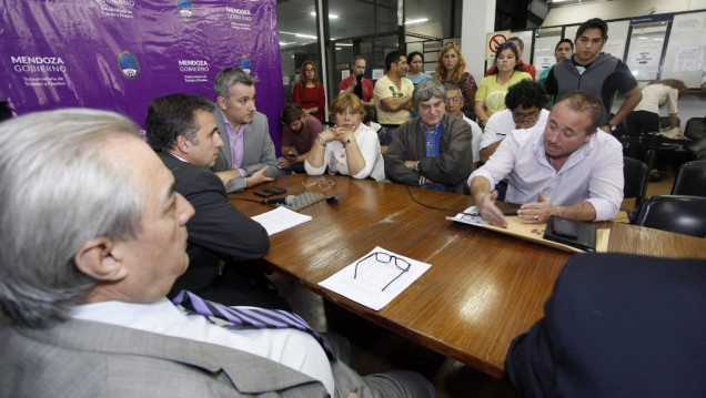 imagen Salario de Salud: Cornejo ofrece la mitad de lo que quiere ATE