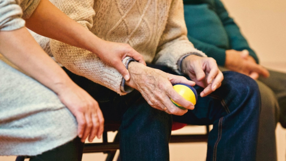 Parkinson: un estudio comprobó que la acumulación de una proteína permite su detección temprana