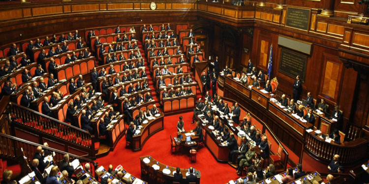 Italia llama a elecciones parlamentarias para el 4 de marzo