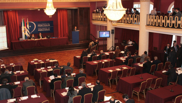 imagen Parlasur: los nuevos representantes argentinos asumirán en 2016