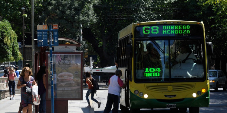 En Mendoza, los micros se suman al paro nacional del 25 de septiembre