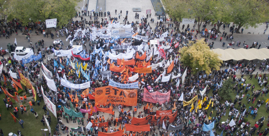 Derecho de huelga: "El fallo de la Corte es político y beneficia a empresarios y al Gobierno"