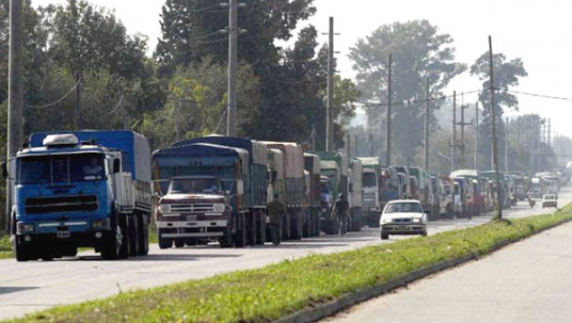imagen Exportación de granos: sindicalistas amenazan con agravar el conflicto
