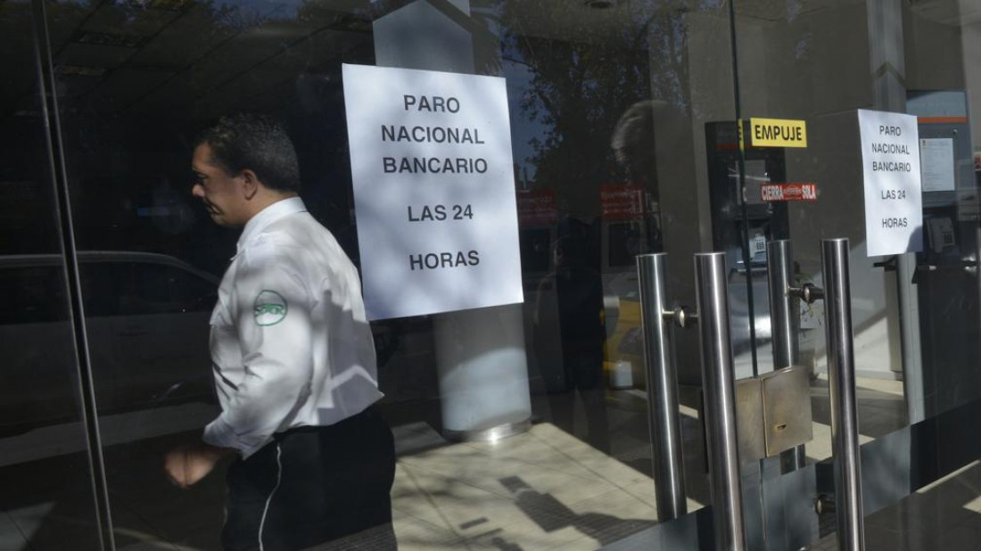  La Bancaria aseguró que el paro tuvo una adhesión del 100%