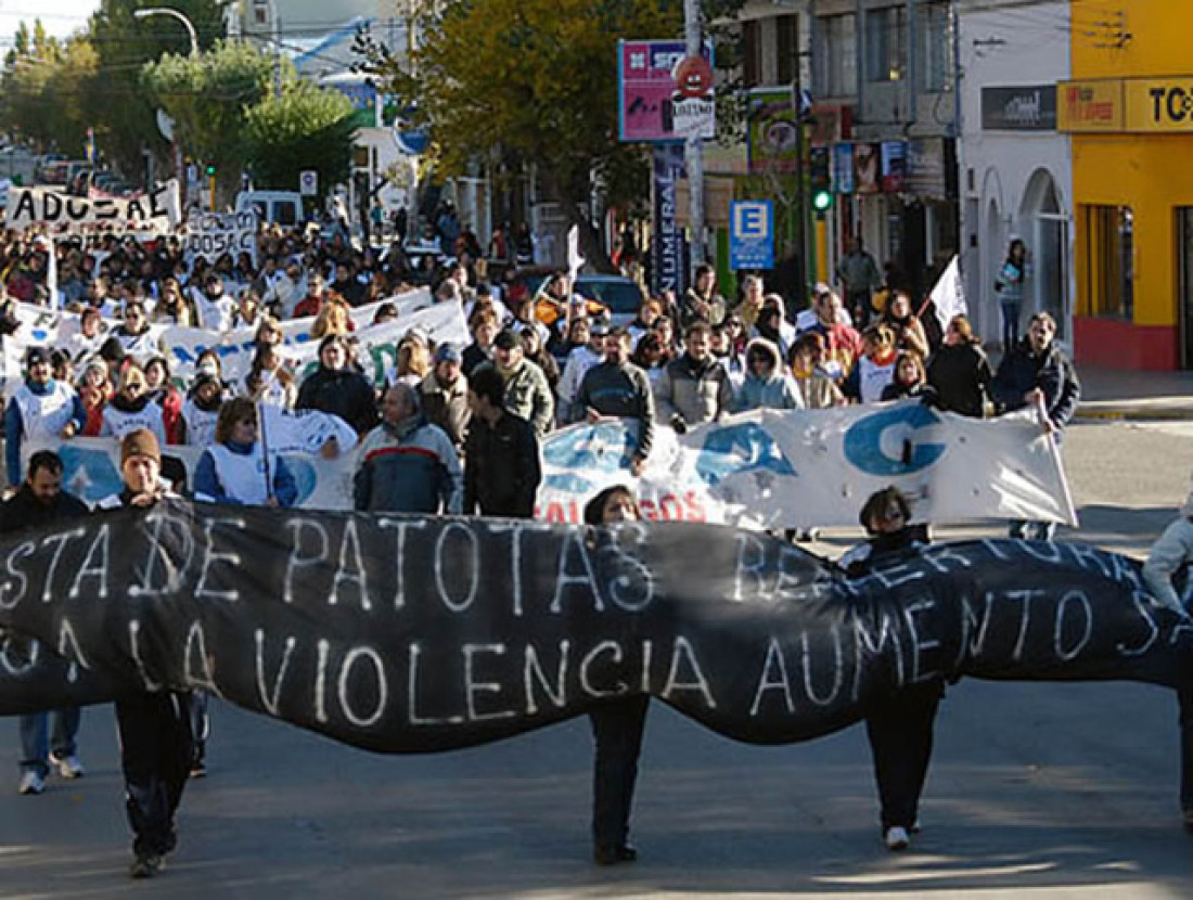 Docentes de Santa Cruz amenazan con profundizar la protesta