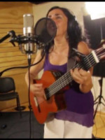 Concha Laborde: "Escribimos canciones para Violeta Parra"