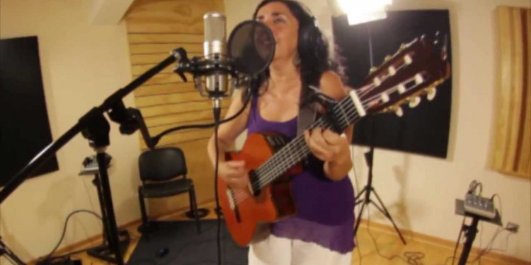 Concha Laborde: "Escribimos canciones para Violeta Parra"