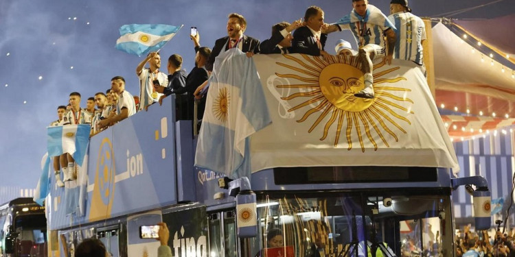 La Selección campeona del mundo llegará a la Argentina el martes a la madrugada