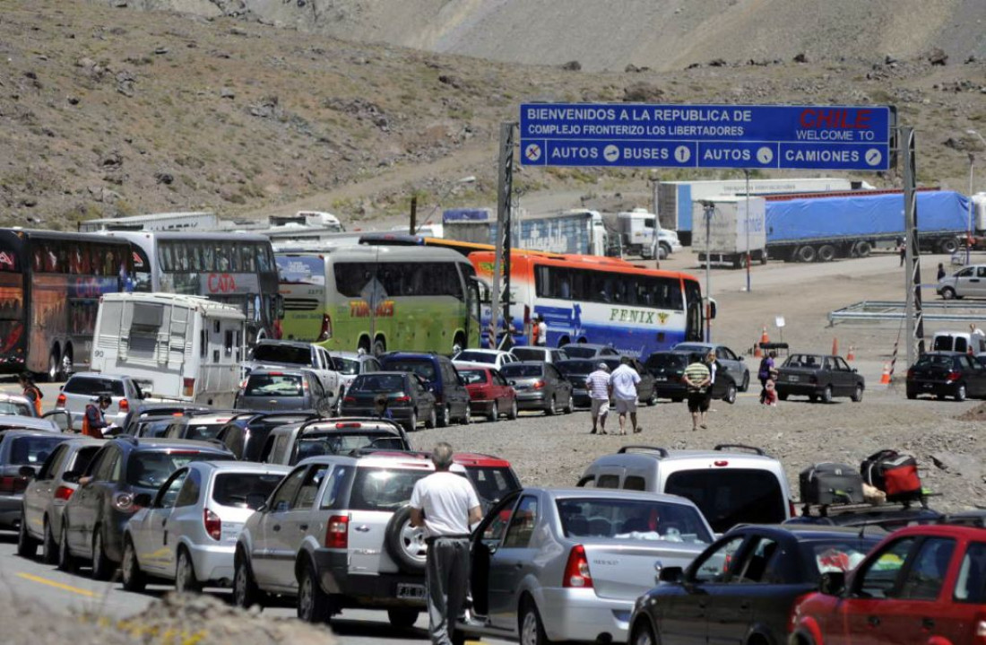 Más de 50 mil personas cruzaron a Chile en la primera semana de enero