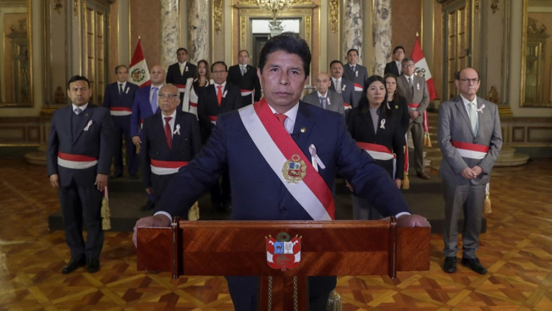 Quiebre institucional en Perú: Castillo disolvió el Congreso y declaró un toque de queda