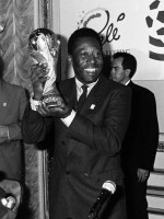 Pelé, el único con tres vueltas olímpicas en la Copa del Mundo